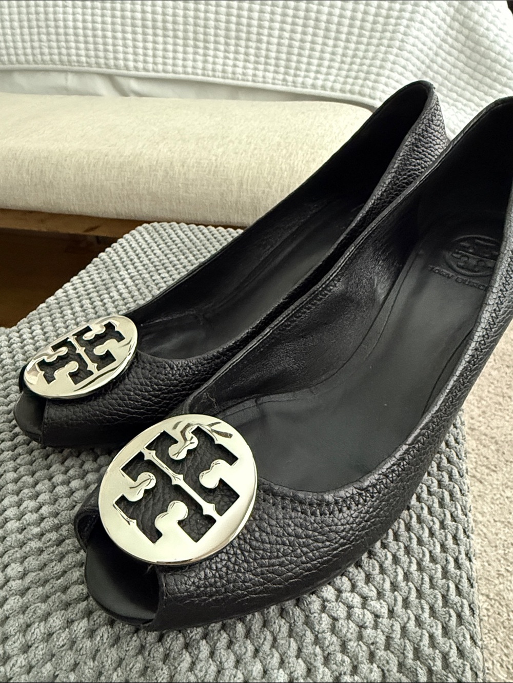Tory Burch Miller wedge Black Leather Peep-Toe with Silver Logo Accent